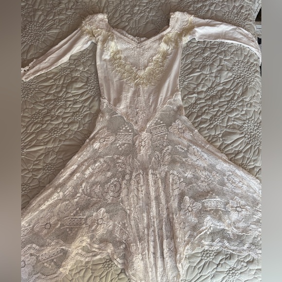 Bohemian White Lace Fringe Dress - Picture 5 of 16